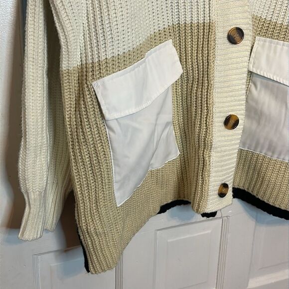 Davi & Dani Women’s Oversized Black White and Cream Colored Cardigan Size Small - Picture 2 of 5